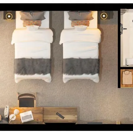 Avancher Hotel